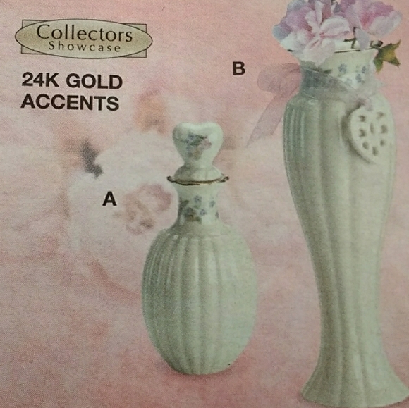 Lenox Cream and Gold Accent Vase - Picture 5 of 8